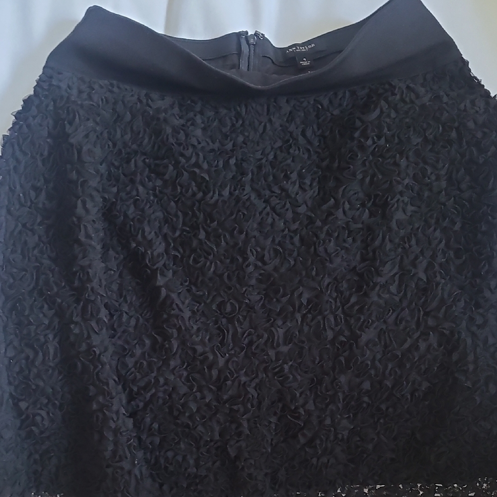 Elegant Black Textured Skirt